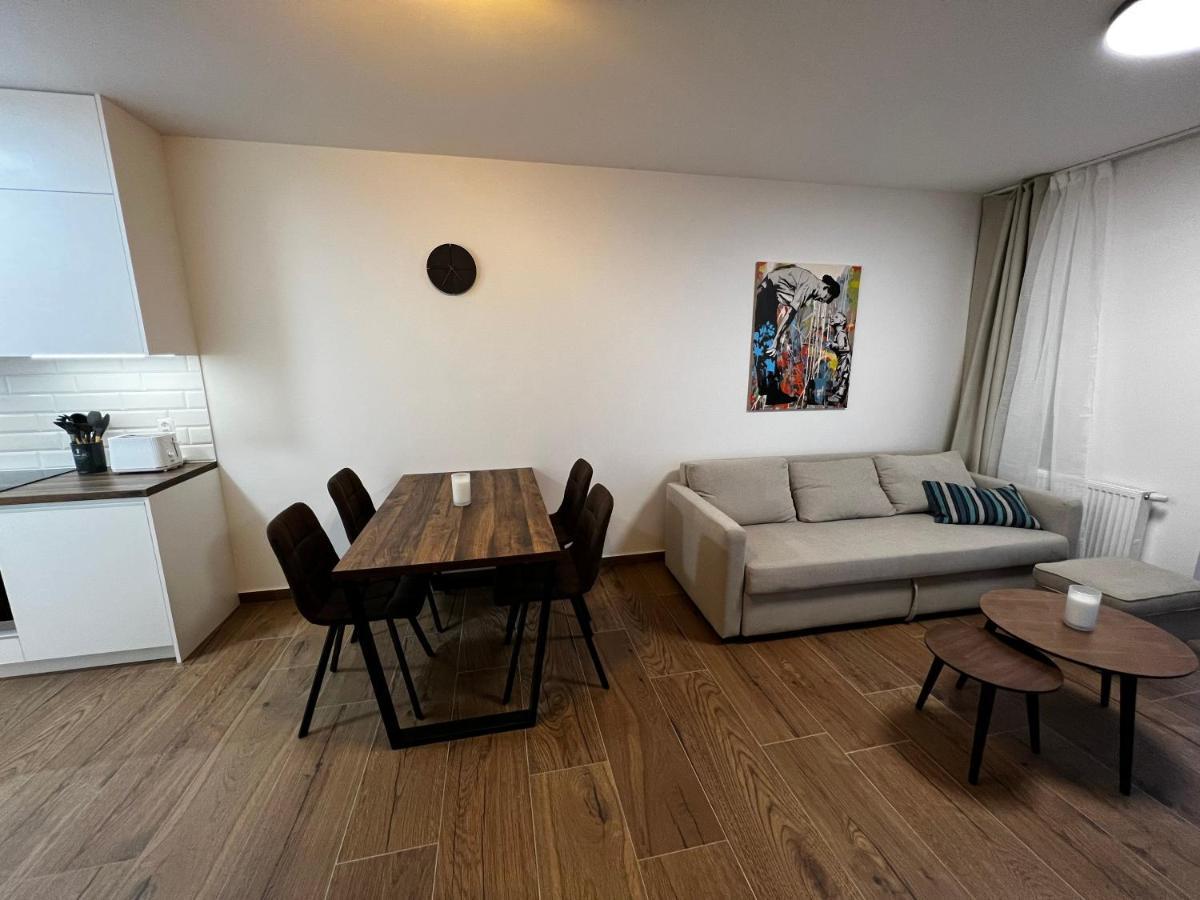 Apartman U Satoshiho ออลอโมตซ์ ภายนอก รูปภาพ